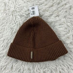 NWT Lululemon Close-Fit Wool-Blend Ribbed Knit Beanie Roasted Brown